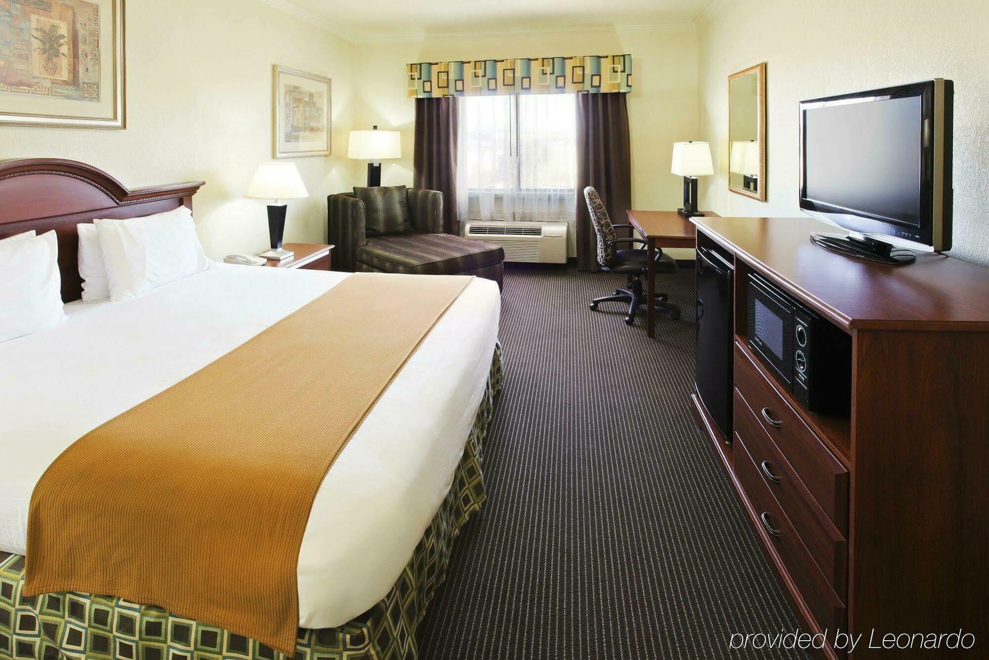 Holiday Inn Express Hotel & Suites Greenville By Ihg Habitación foto